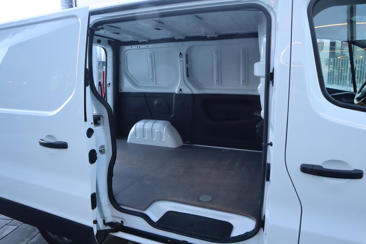 Fiat Talento 2.0 MJT 120 CV L1 Corto 3 POSTI CAMERA 17.850+ IVA
