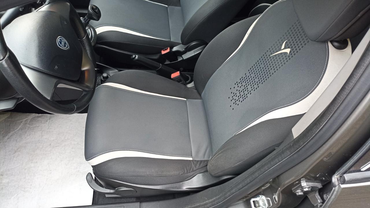 Lancia Ypsilon 1.3 MJT 16V 95 CV 5 porte S&S Elefantino