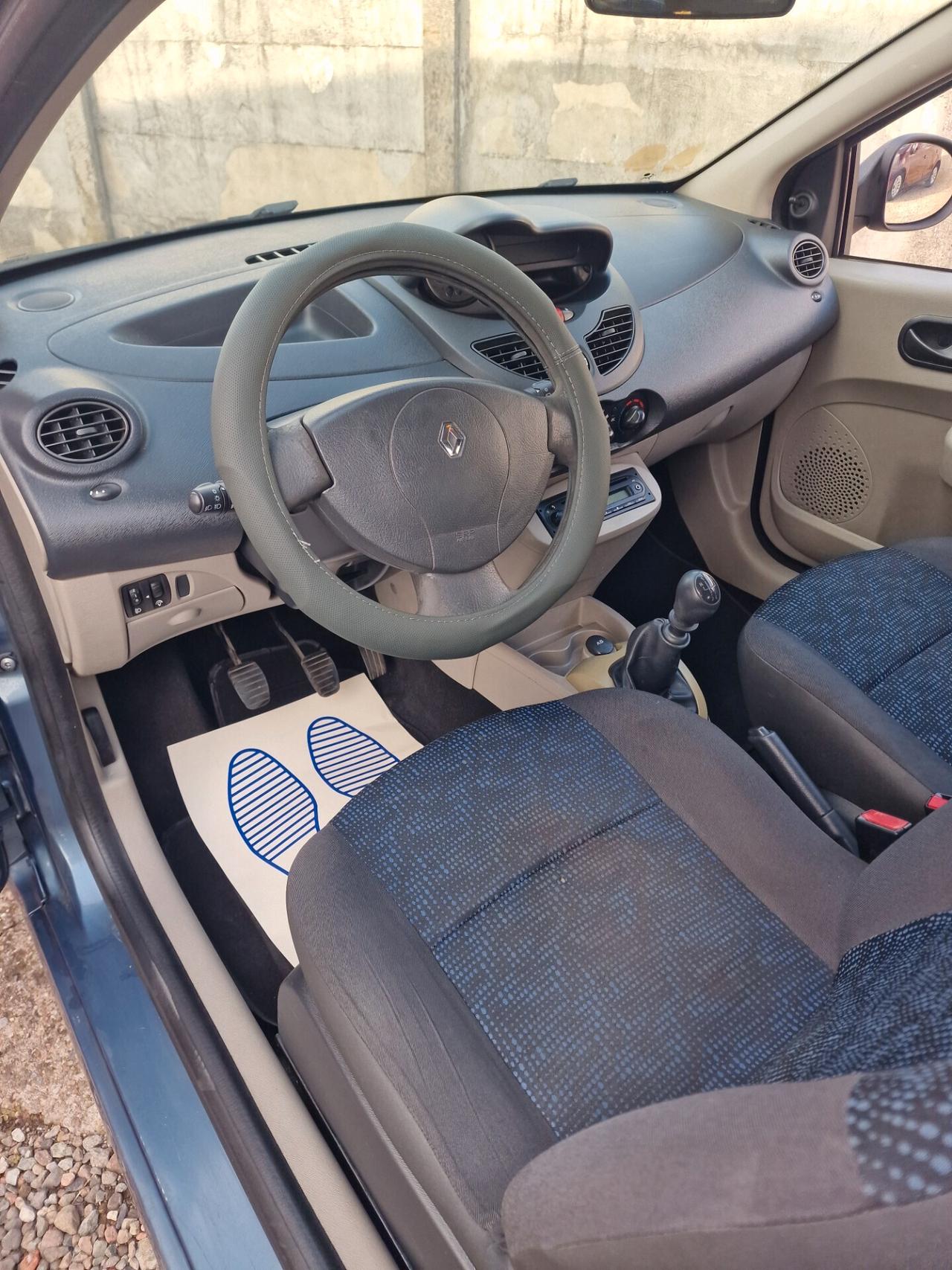 Renault Twingo 1.2 8v distrb/ok , si neopat.