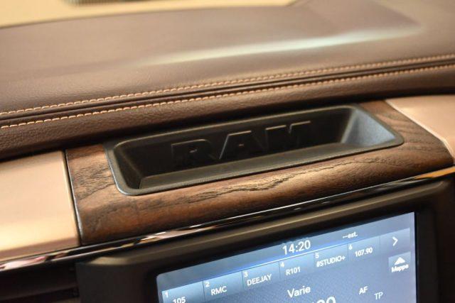 DODGE RAM 1500 5.7V8 CREW CAB MB LONGHORN GPL 400CV STRAFULL