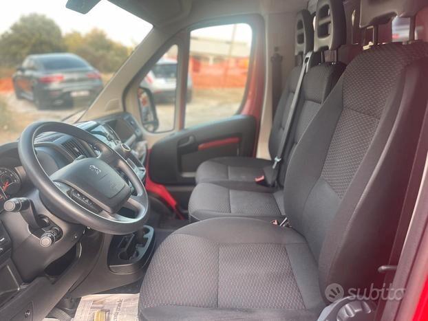 Peugeot Boxer 2.3 140cv con cassa