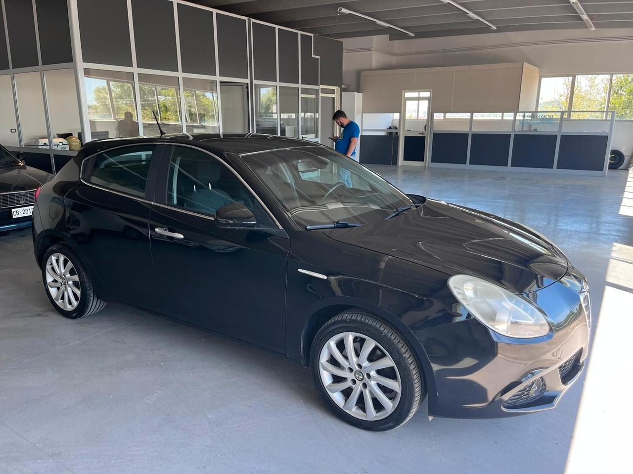 Alfa Romeo Giulietta 2.0 JTDm-2 140 CV Distinctive