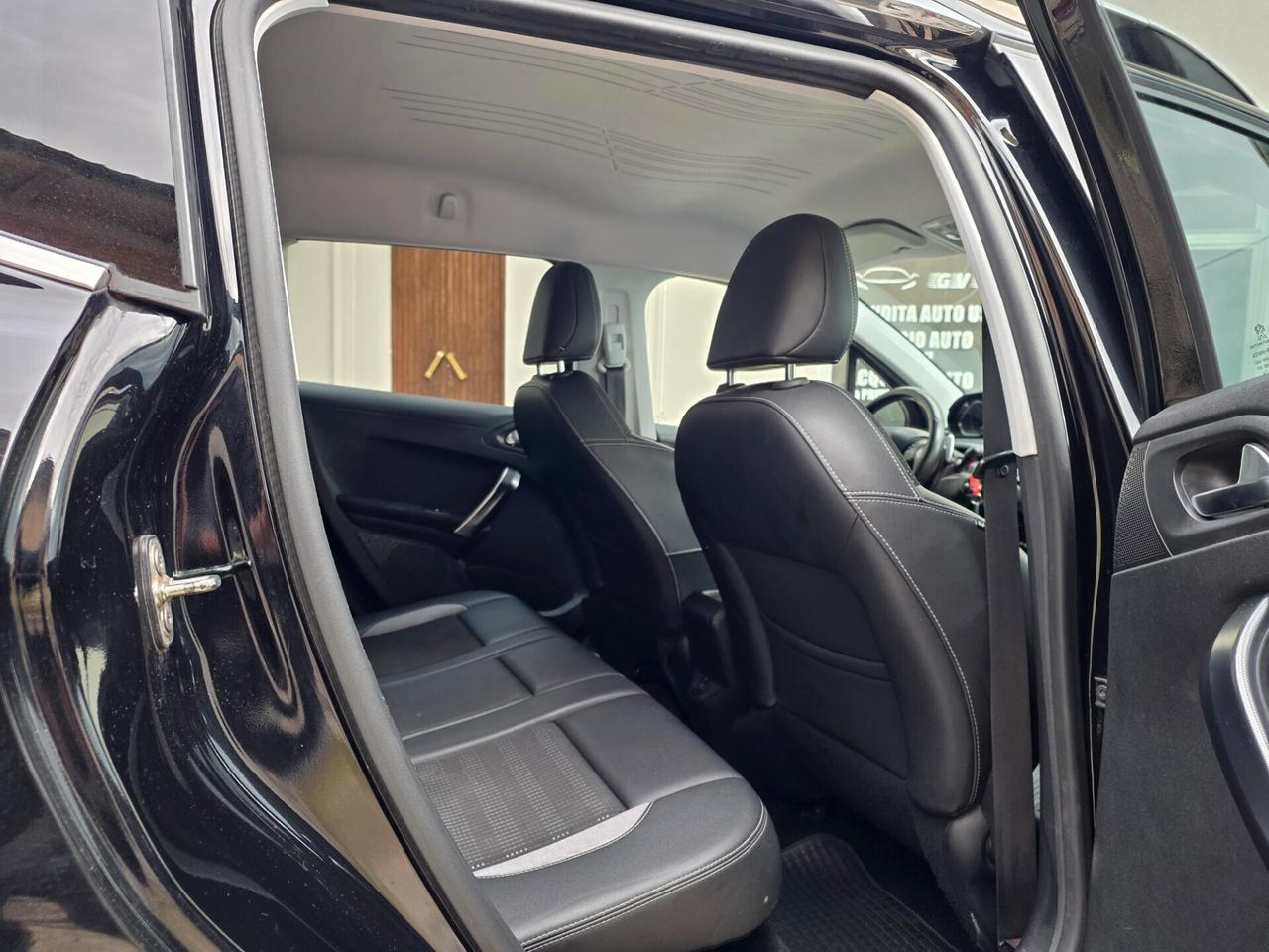 Peugeot 2008 1.6 e-HDi 92 CV - CAMBIO AUTOMATICO ETG6