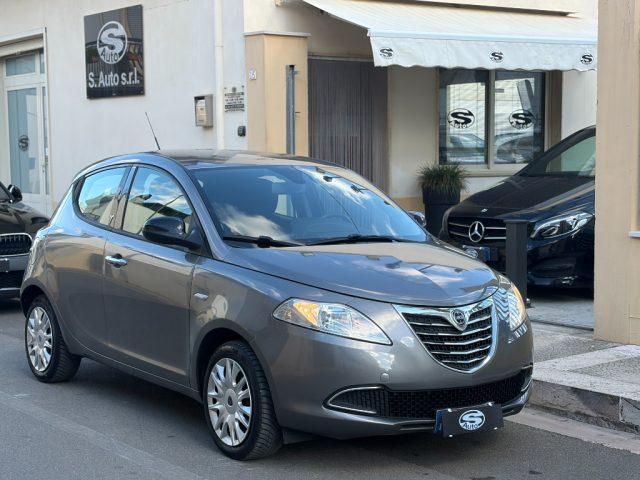 LANCIA Ypsilon 1.2 69 CV 5 porte Silver