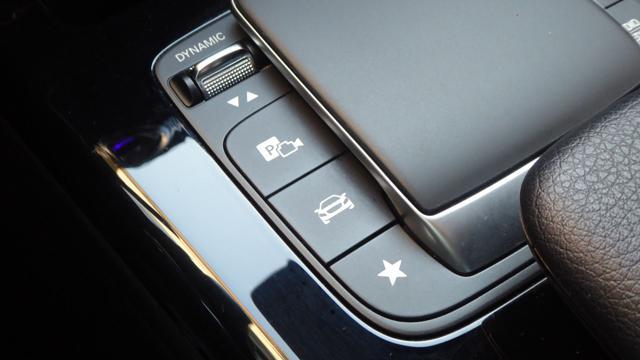 MERCEDES-BENZ A 250 Sedan e hybrid EQ Sport