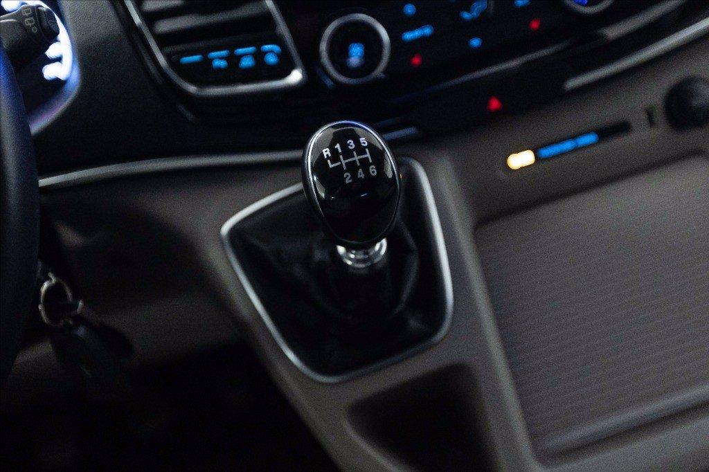 FORD tourneo custom 320 2.0 tdci 185cv Trend L1H1 E6.2 del 2021