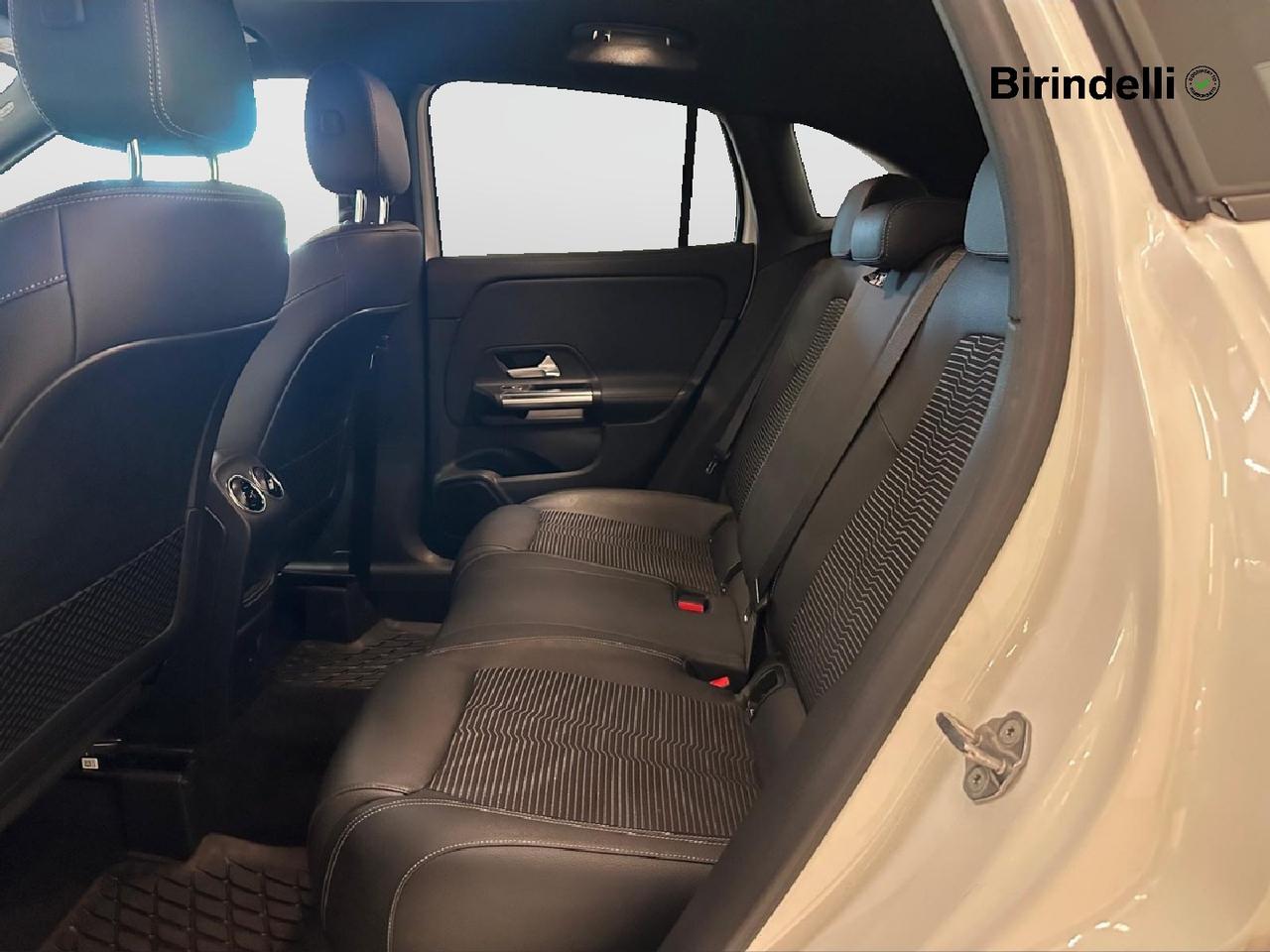 Mercedes-Benz GLA (H247) - GLA 180 Automatic Sport
