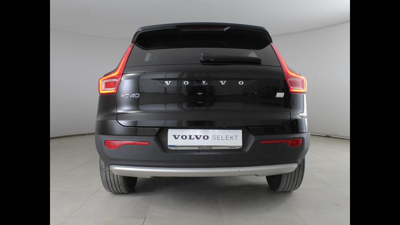 VOLVO XC40 - XC40 1.5 t5 phev Inscription Expression auto my21
