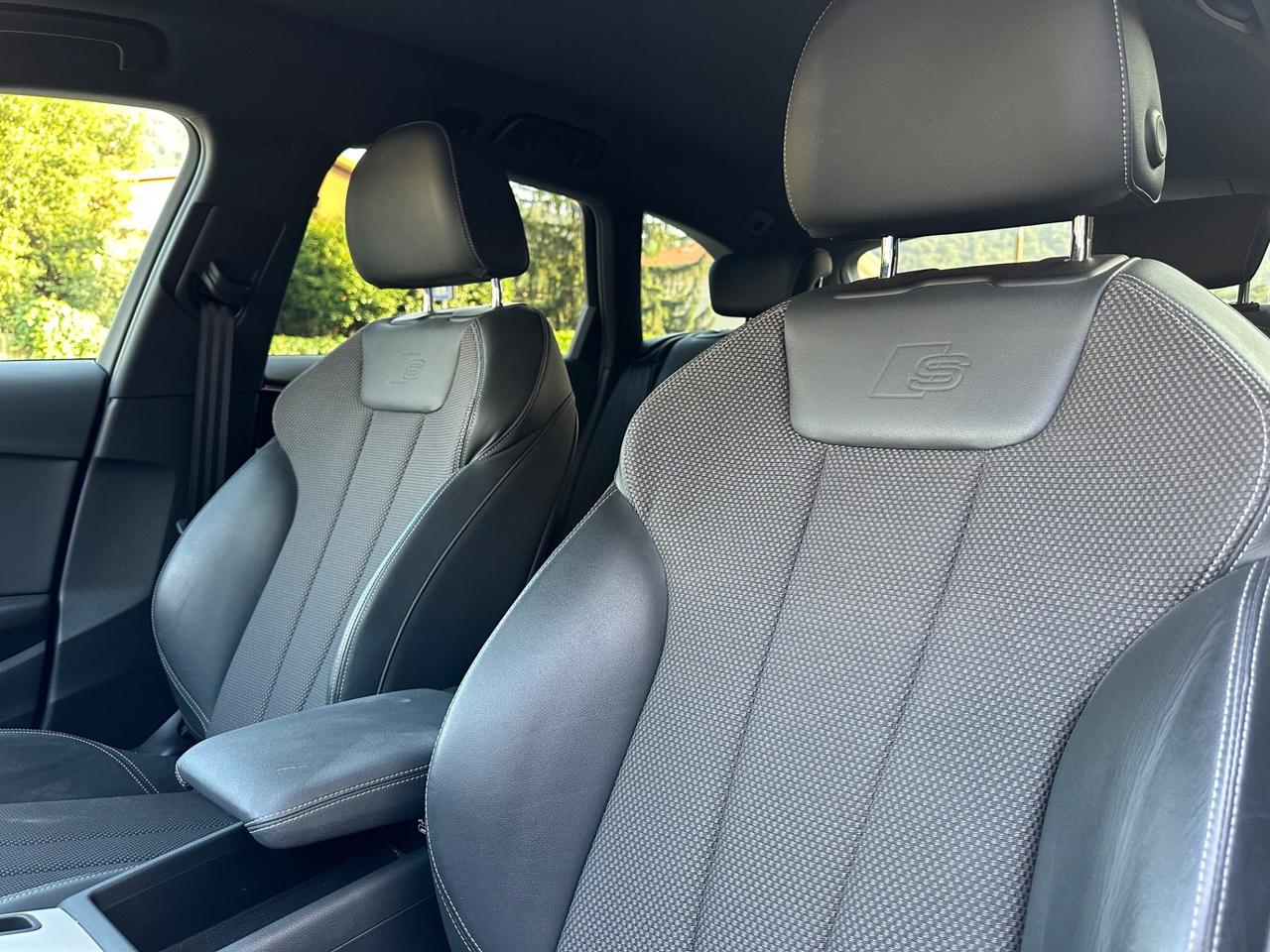 Audi A4 Avant 40 TDI S tronic line edition
