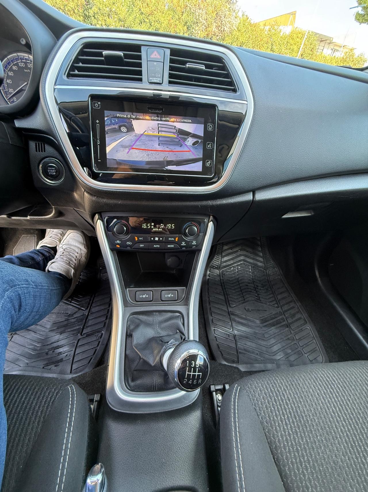 Suzuki S-Cross Scross 1.4 Hybrid starview