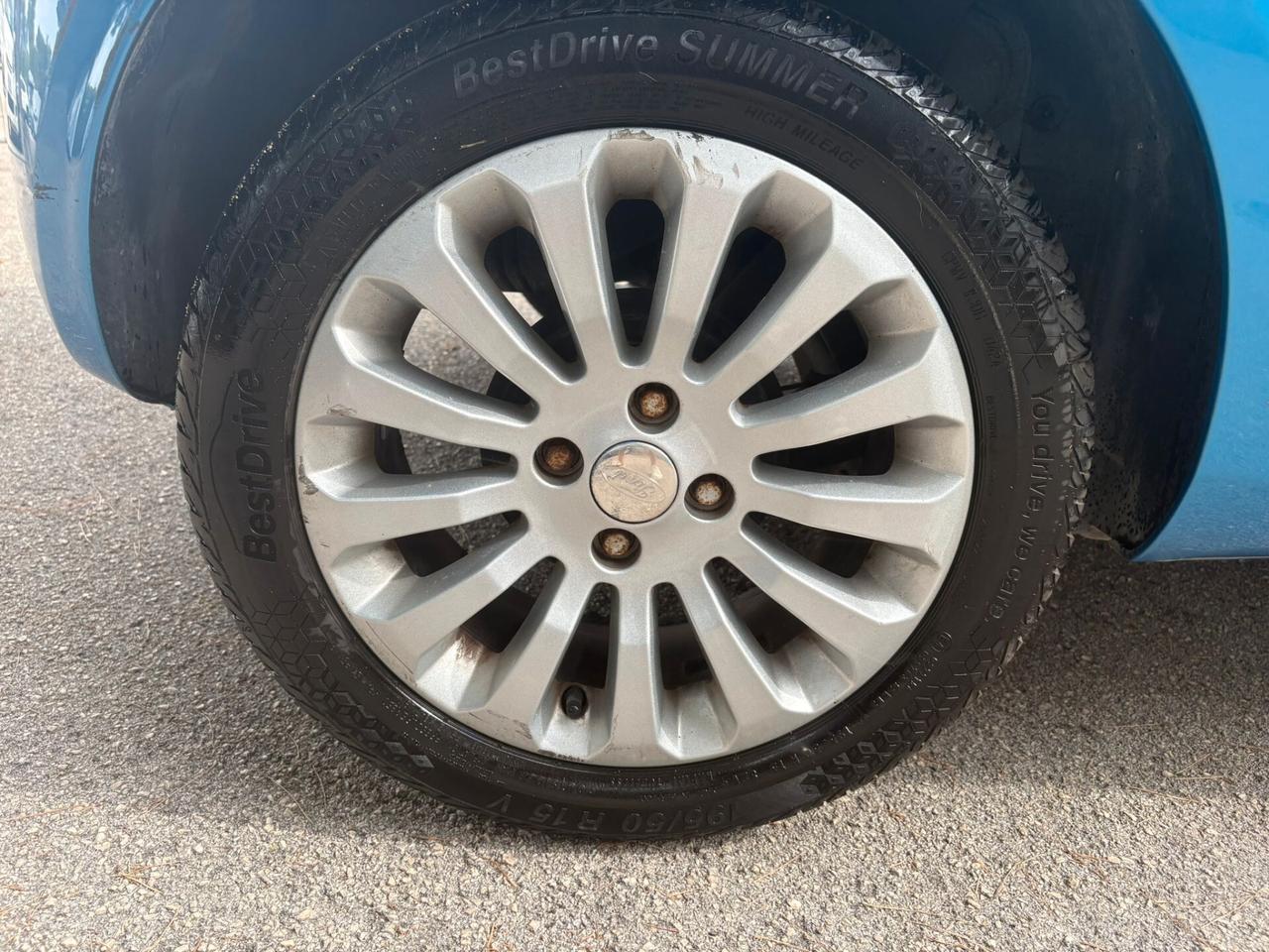 FORD KA 1.2 Individual - 2010