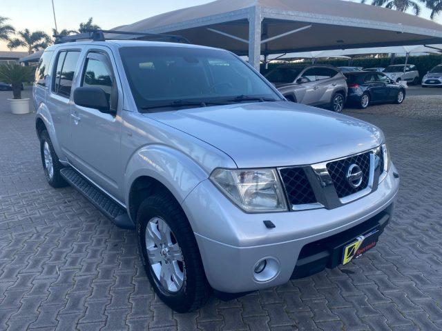 NISSAN Pathfinder 2.5 dCi SE 7 POSTI