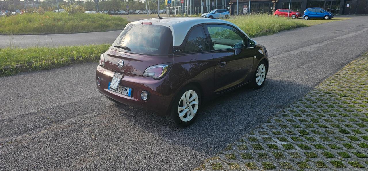 Opel Adam 1.2 70 CV White/Black Link