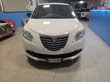 Lancia Ypsilon 1.2 69 CV 5 porte Platinum