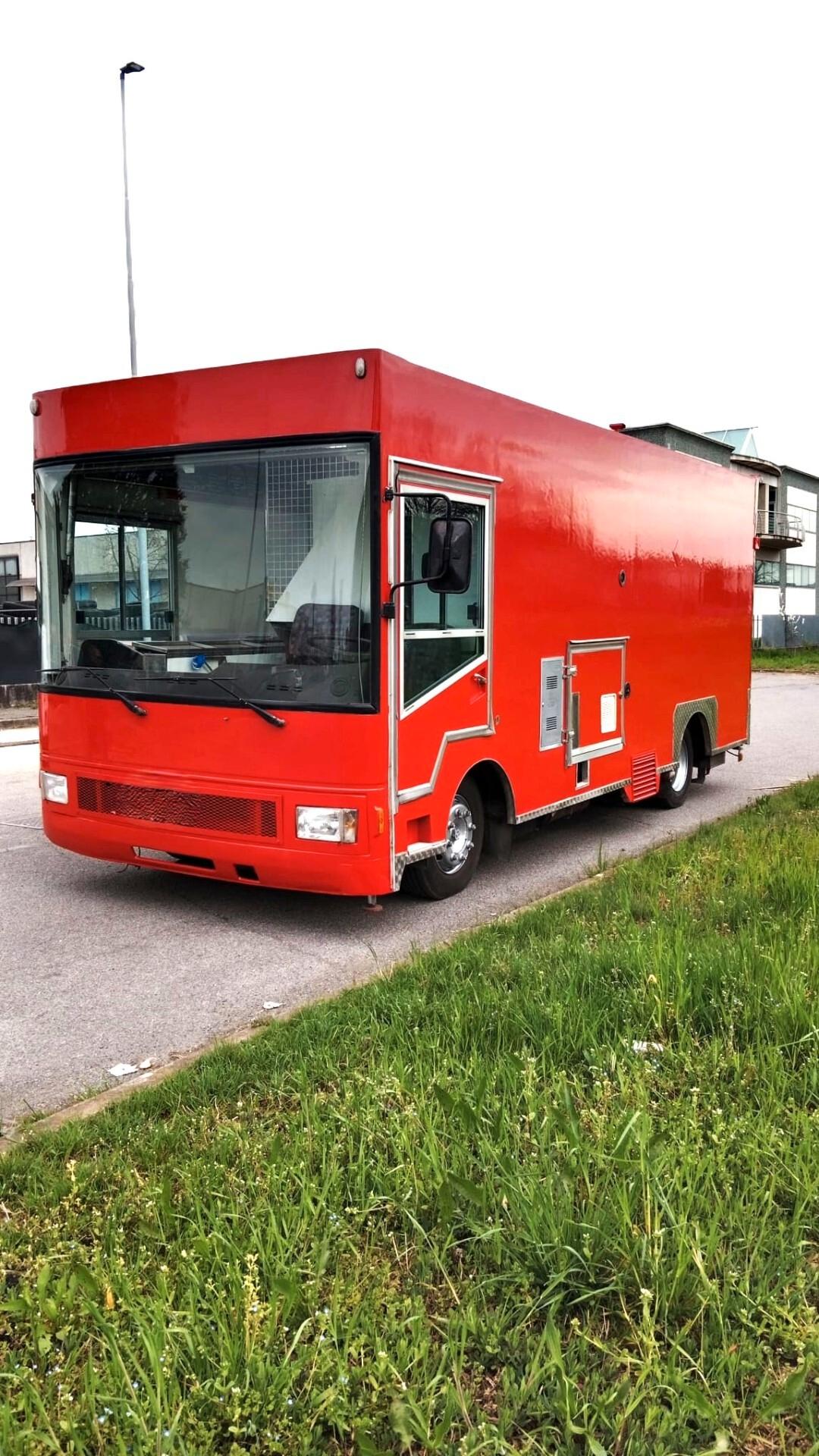 FOOD TRUCK PER STREET FOOD