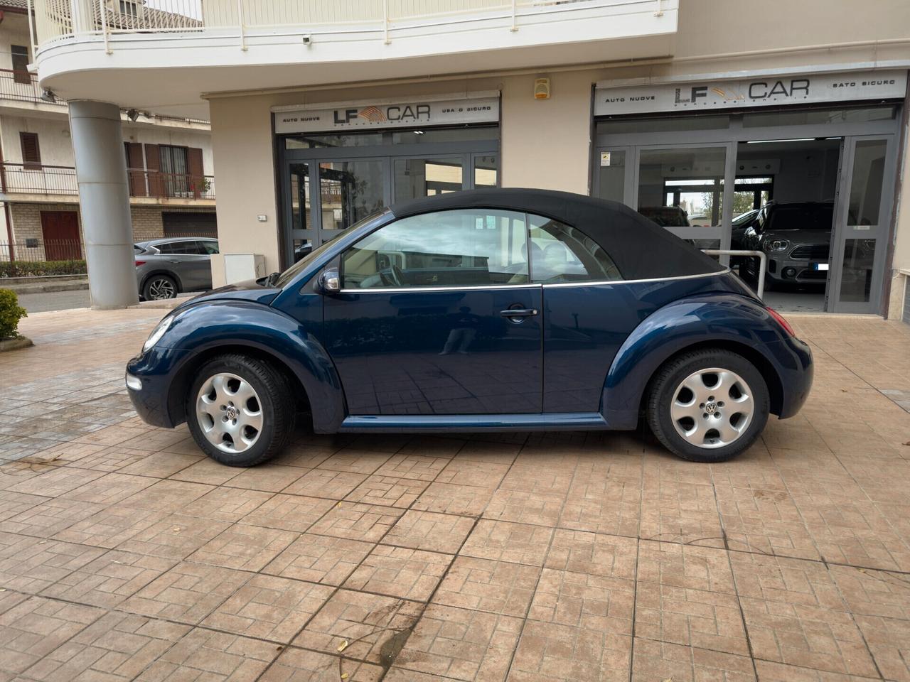 Volkswagen New Beetle 1.6 Cabrio