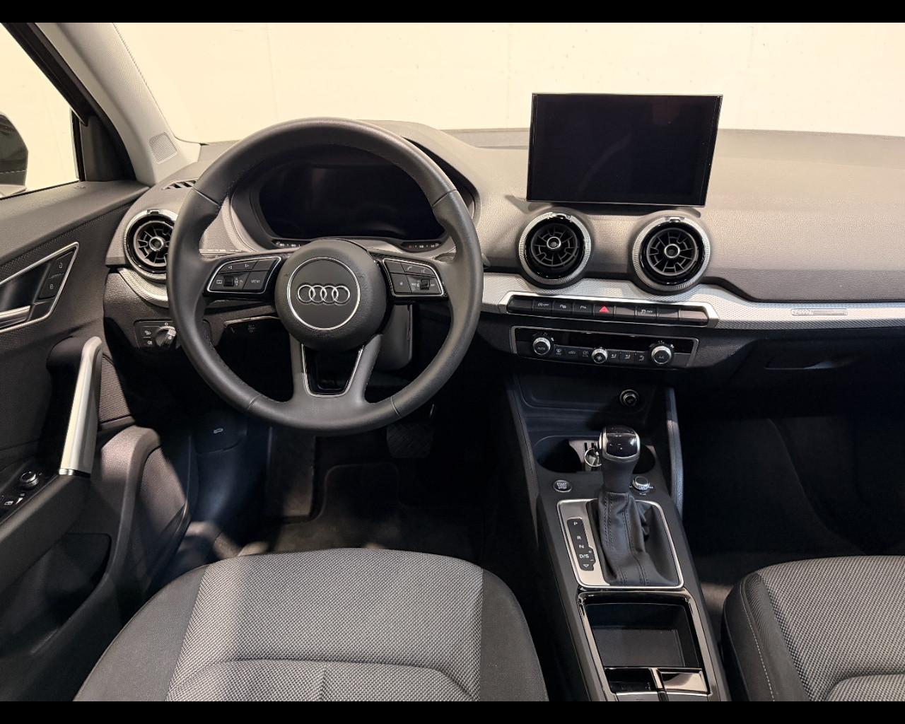 AUDI Q2 35 TFSI S-TRONIC S-LINE EDITION