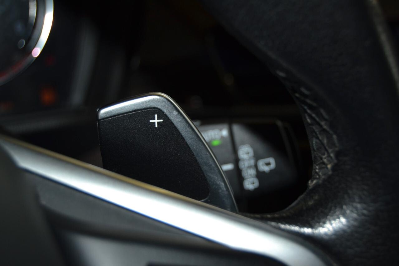 Bmw X1 sDrive18d xLine Plus Navi/Pelle/LED