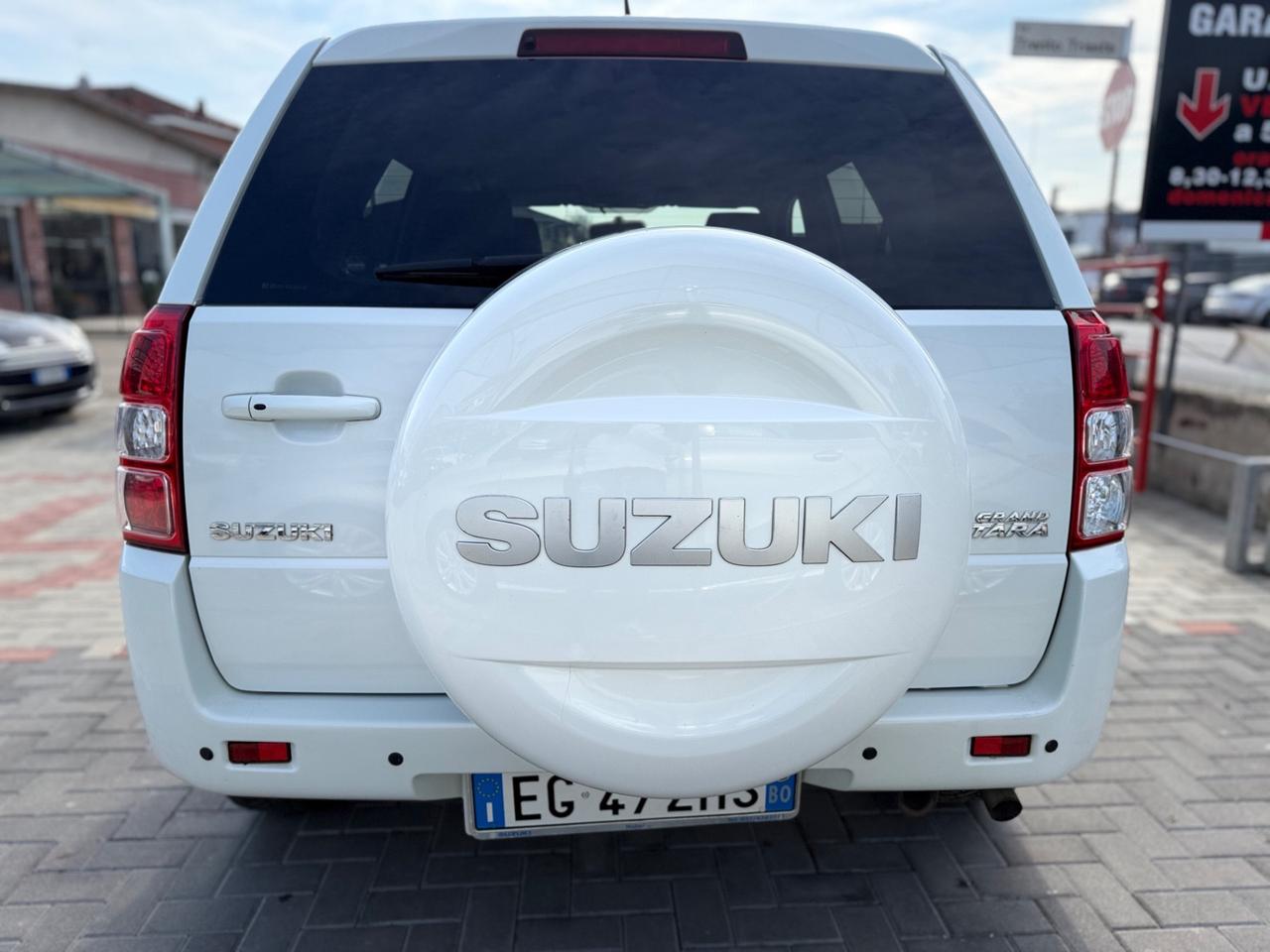Suzuki Grand Vitara 1.9 DDiS 5P *4x4 PERLATO