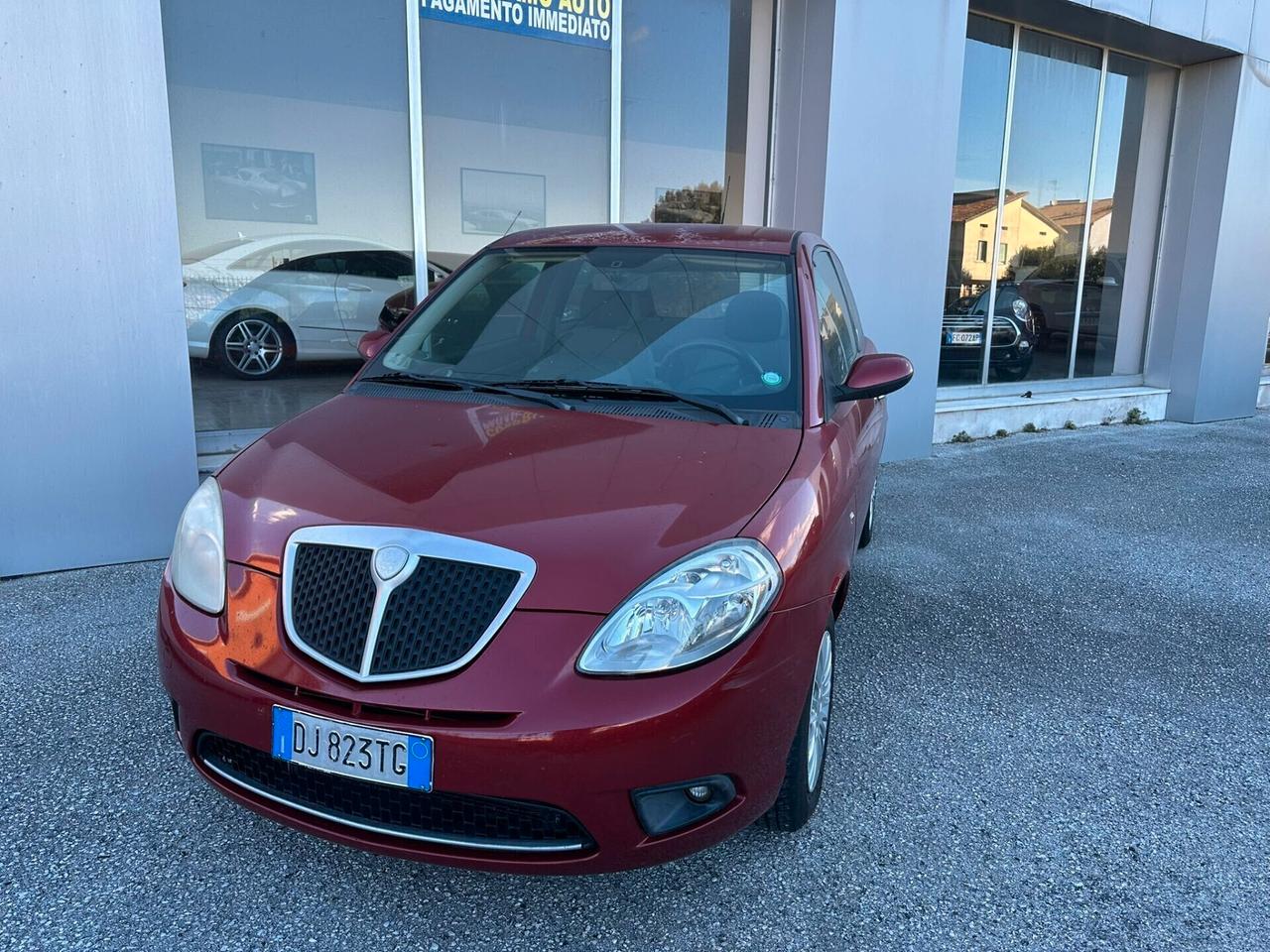 Lancia Ypsilon 1.2 Argento