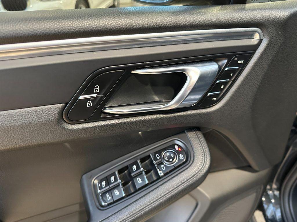 Porsche Macan 2.0 PDK - 21" - Tetto - Sedili Vent - PASM - FULL