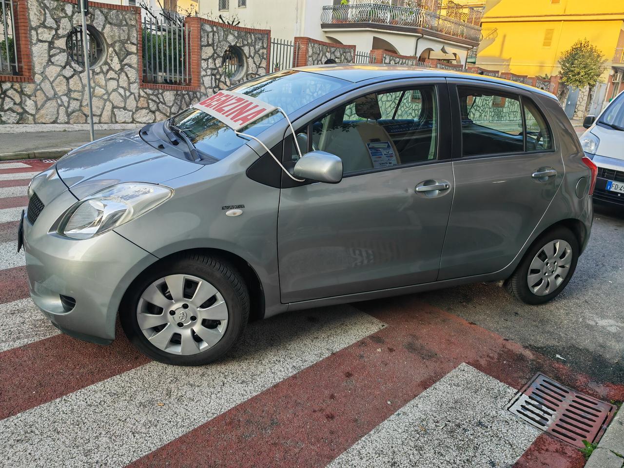 TOYOTA YARIS 1.3 BENZINA CV87 KW64 M-MT SOL