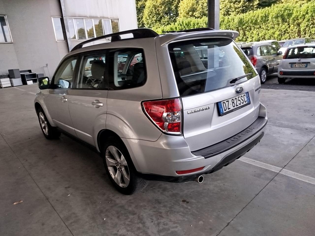 Subaru Forester 2.0d X 6mt