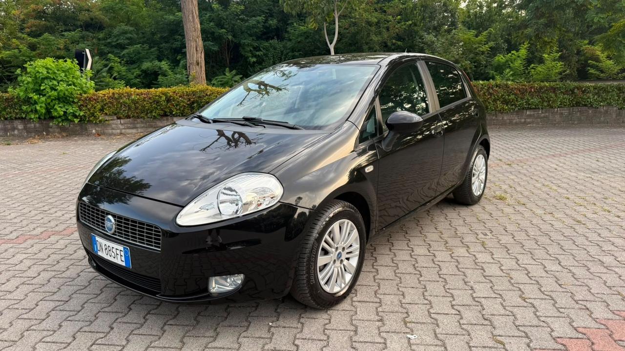 Fiat Grande Punto 1.4 Starjet 16V 5 porte Emotion