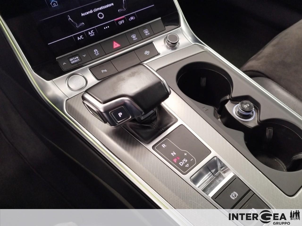 AUDI A6 Avant 40 2.0 tdi mhev Business Sport quattro s-tronic