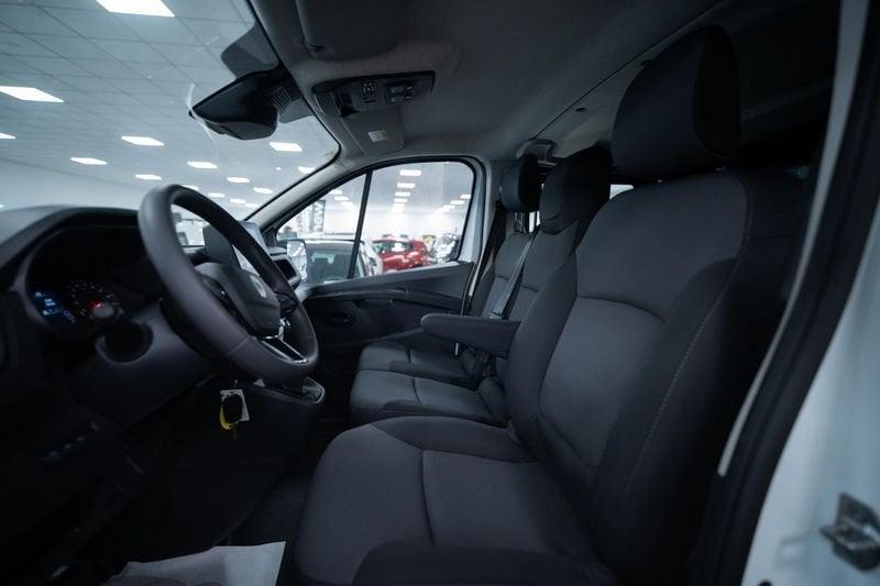 Renault Trafic T27 2.0 BluedCi 130CV PC-TN-DC Furgone