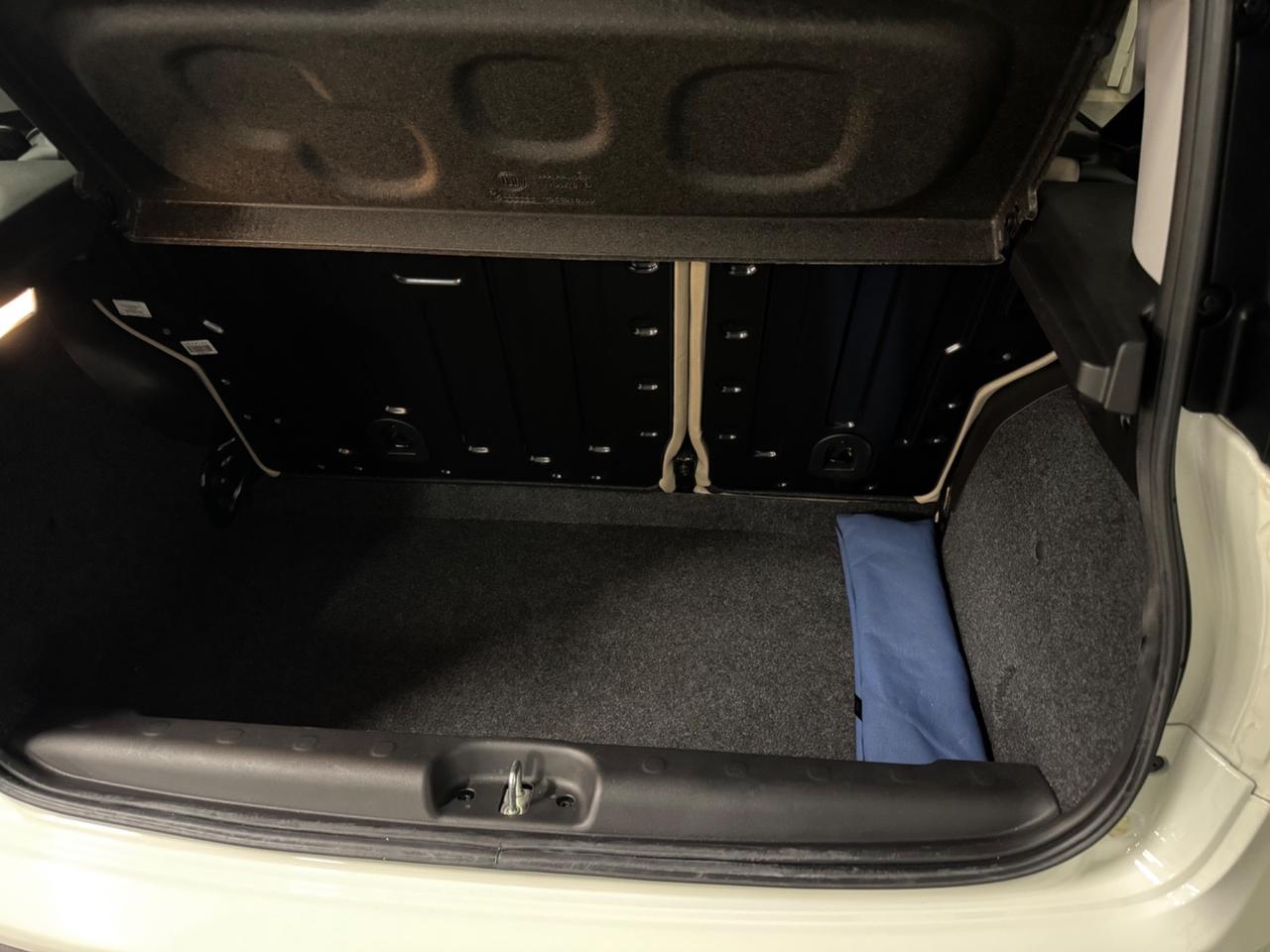 Fiat Panda 1.2 Easy — SOLO 2600 Km —