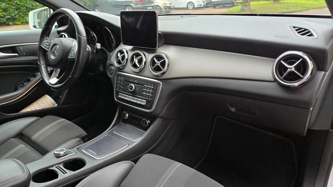 Mercedes-benz CLA 200d Automatic Premium