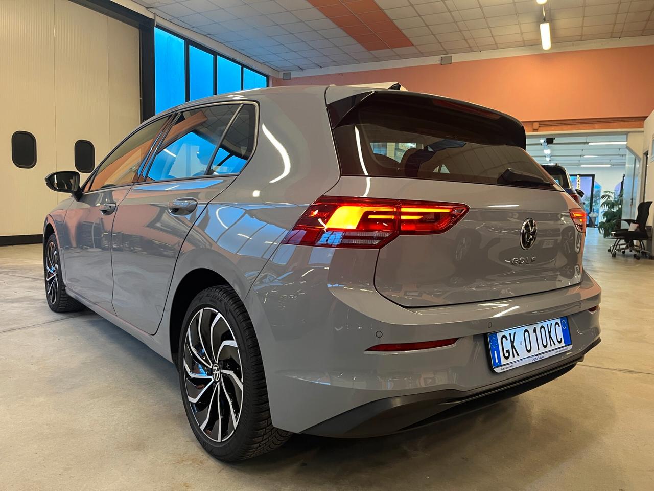 Volkswagen Golf 1.0 TSI EVO Life 09/2022