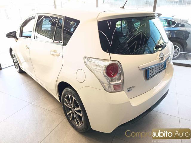 TOYOTA Verso 2.0 D Active 7 posti