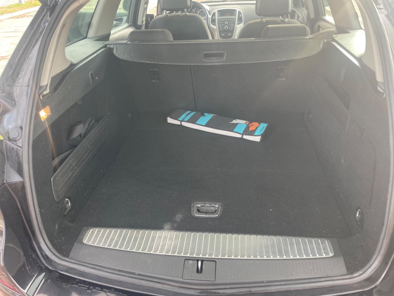 Opel Astra 1.7 CDTI 110CV Sports Tourer Cosmo