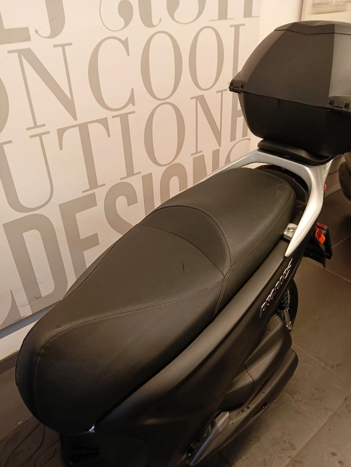 Kymco People 200i 200 I S