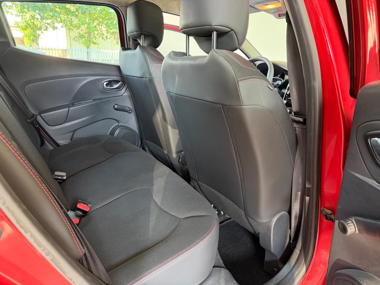 Renault Clio TCe 12V 90CV Start&Stop 5 porte Energy Intens