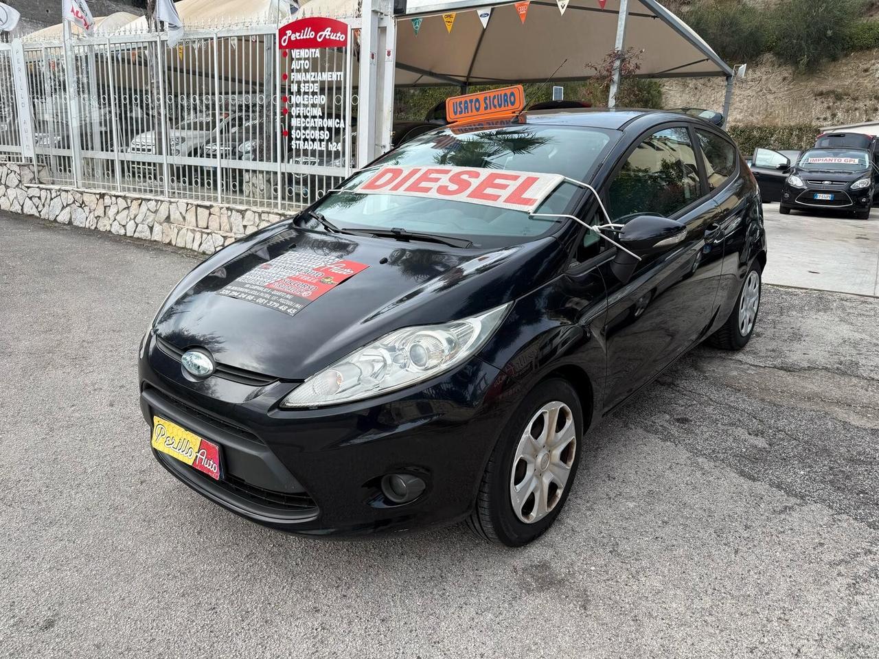 Ford Fiesta 1.4 TDCi 68CV 3 porte Titanium