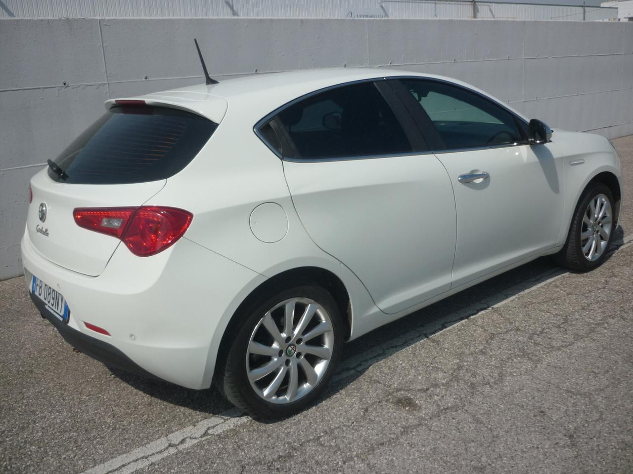 Alfa Romeo Giulietta 1.4 T-Jet 120 CV GPL Distinctive GANCIO T