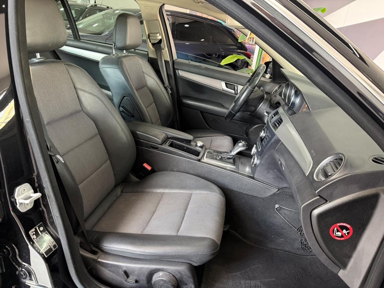 Mercedes-benz C 220 CDI BlueEFFICIENCY Avantgarde