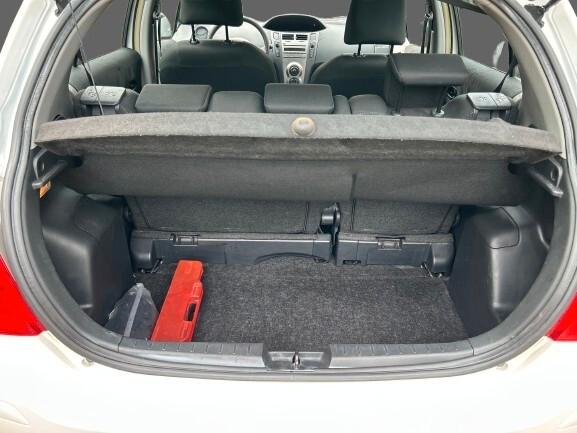 Toyota Yaris 1.0 5 porte Sol