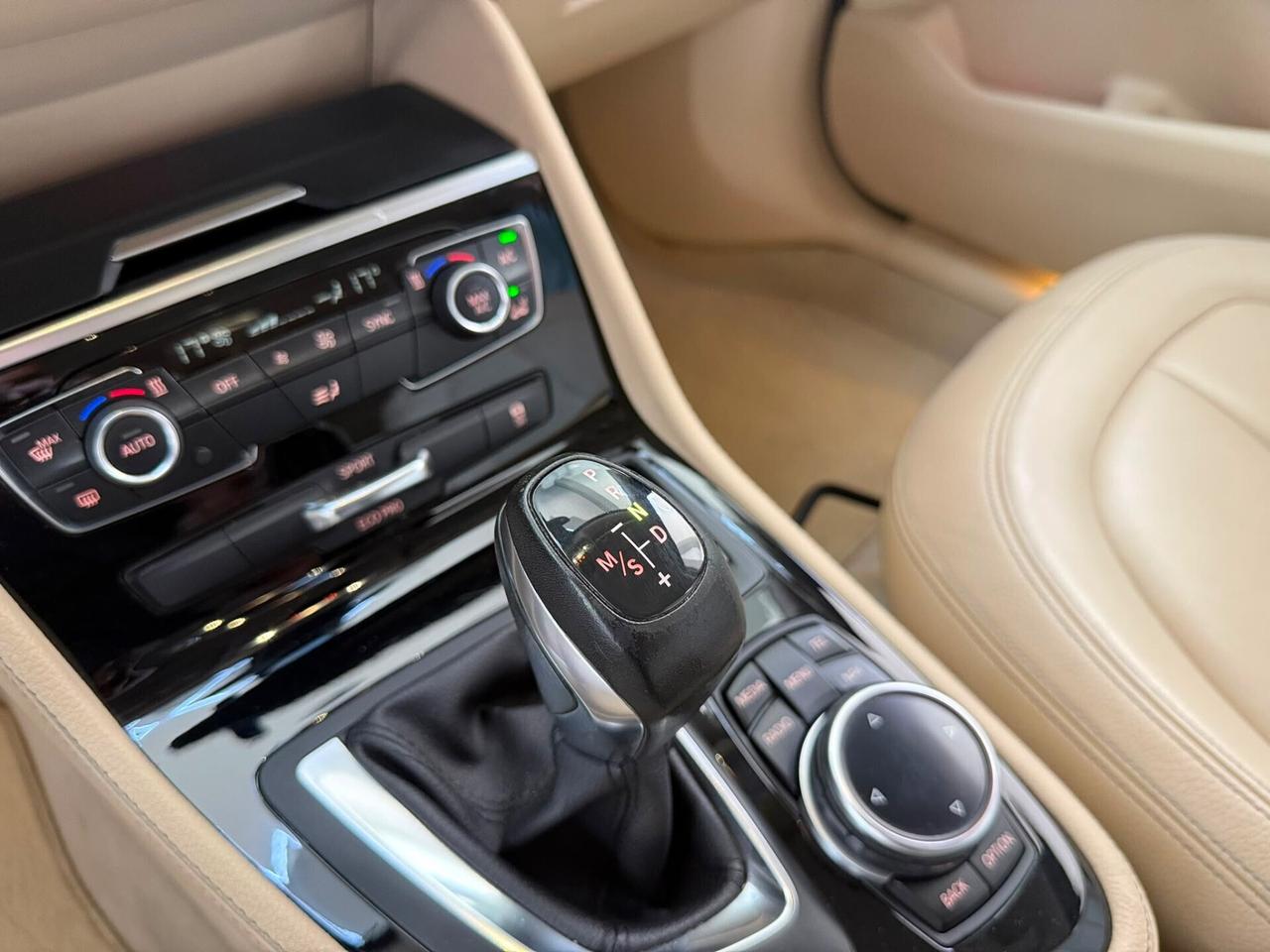 Bmw 2er Active Tourer 218d Luxury