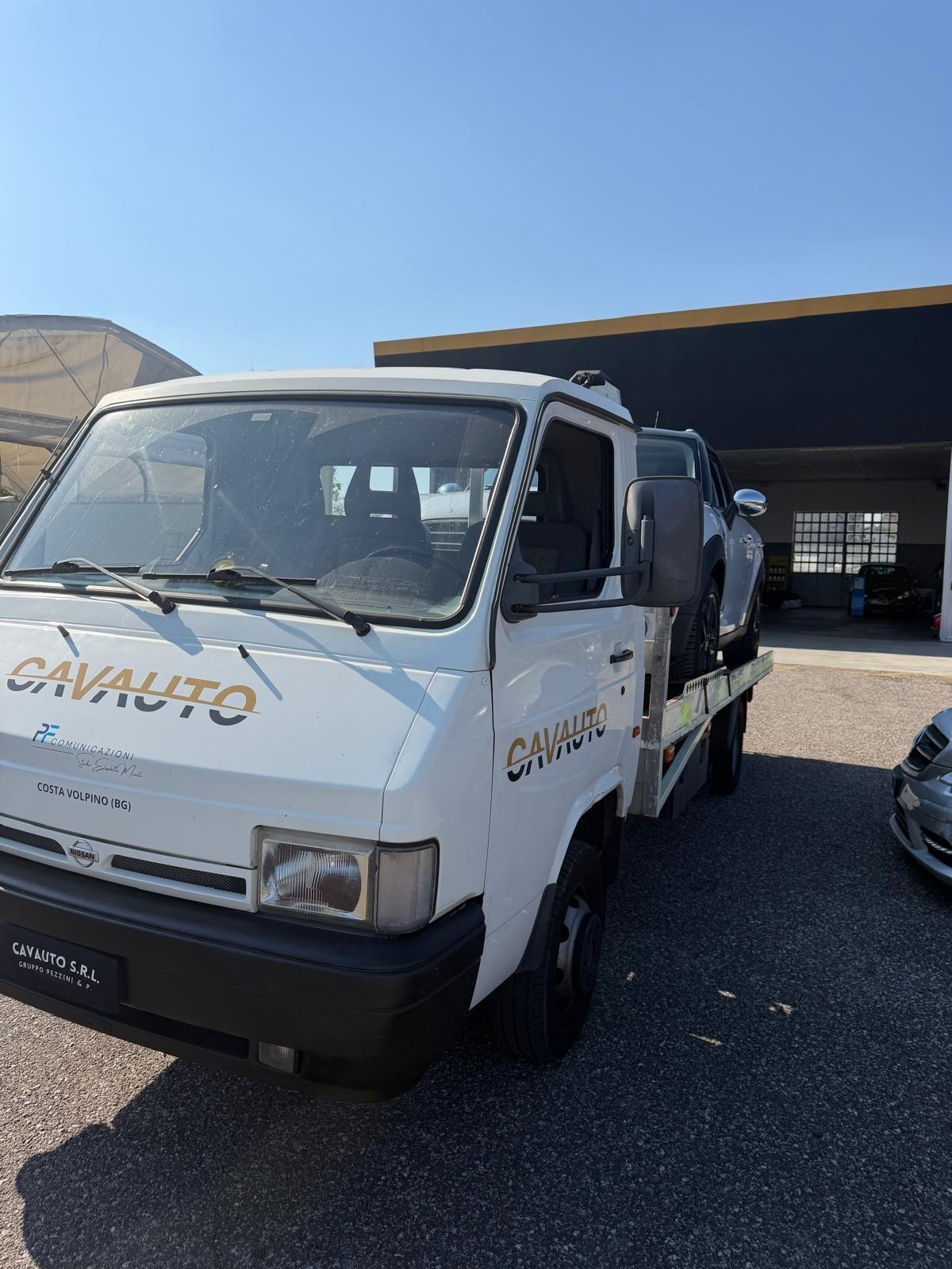 CARRO ATTREZZI NISSAN PATENTE B