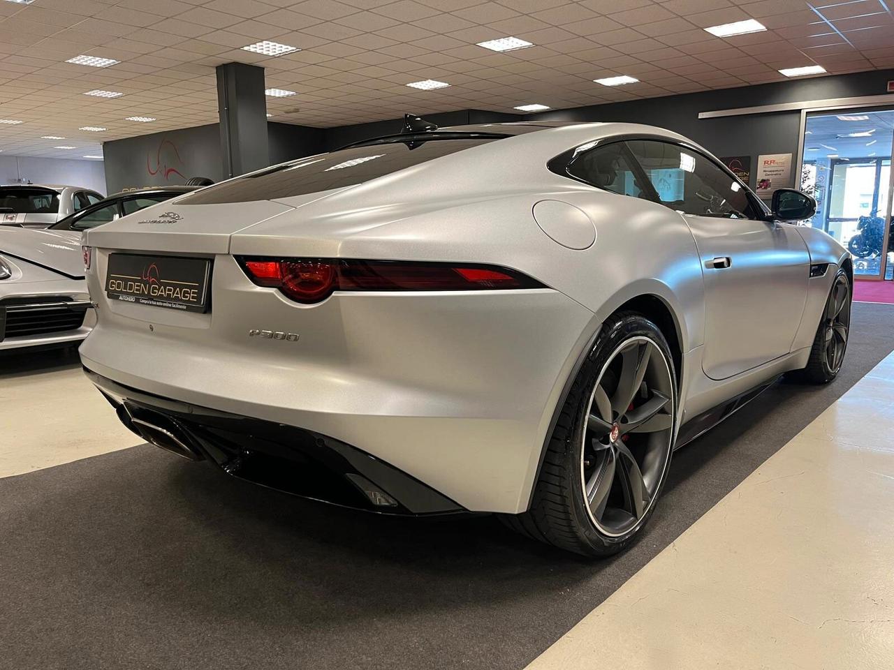 Jaguar F-Type 2.0 aut. Coupé R-Dynamic