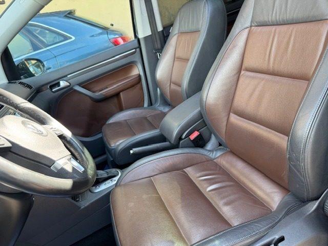 VOLKSWAGEN Touran 2.0 TDI 177 CV DSG Highline 7 posti tetto panoram