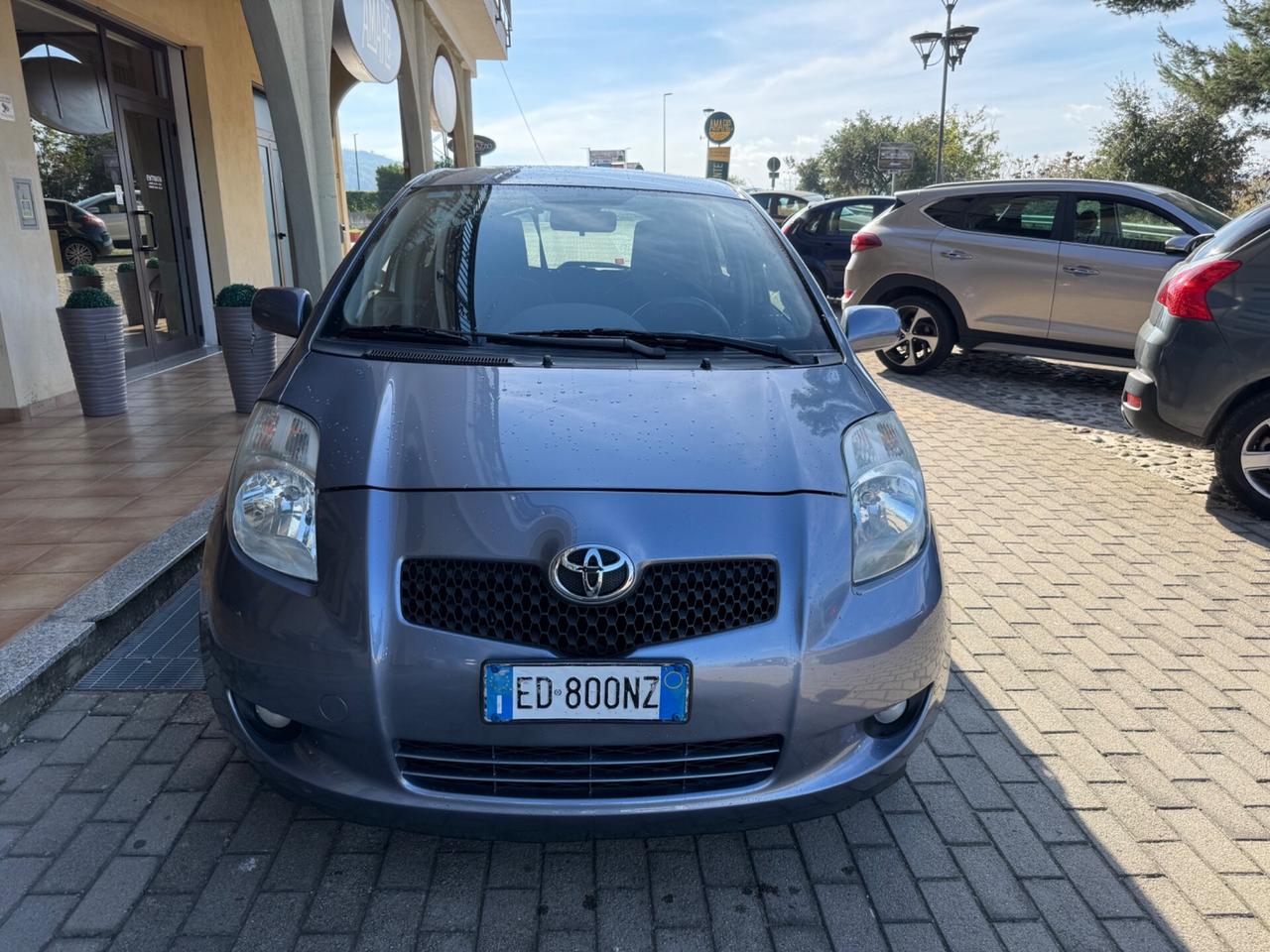 Toyota Yaris 1.0 5 porte