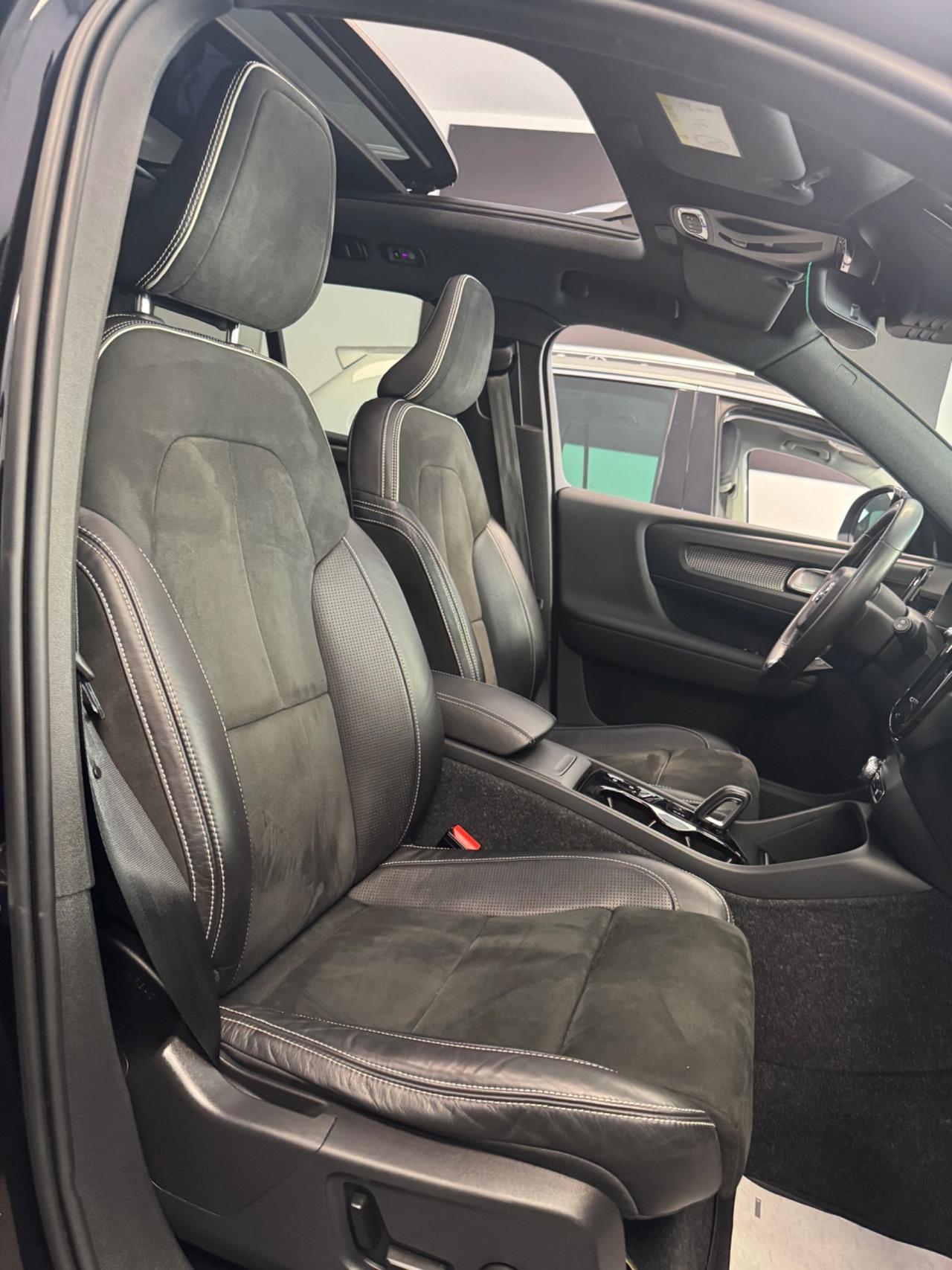 Volvo XC40 D4 2.0 190 Cv AWD R-design Tetto apribile