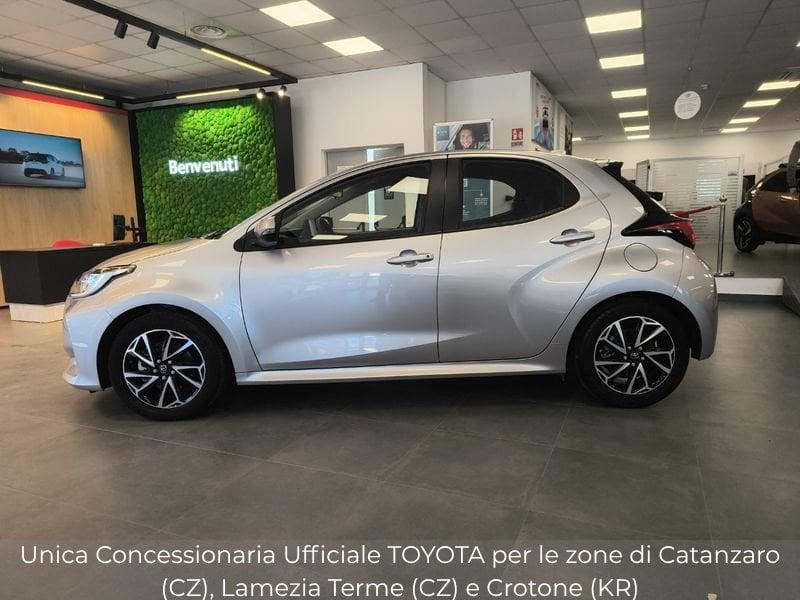Toyota Yaris Hybrid Trend MY22