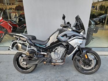 CF Moto 800MT - 2022