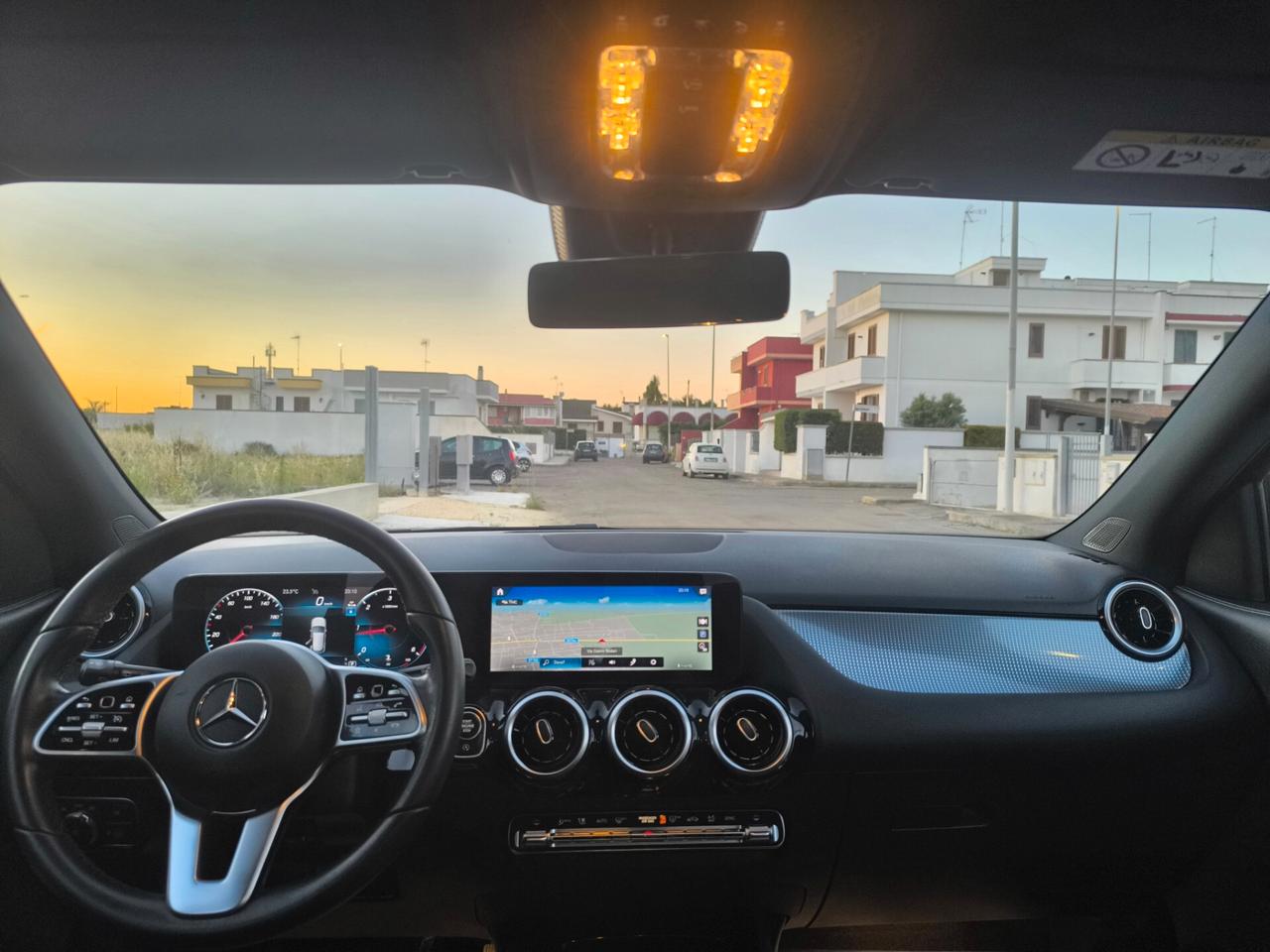 MERCEDES GLA SPORT PLUS 180cdi 09/2022 MOTORE 2.0 MERCEDES